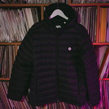 Load image into Gallery viewer, White Label WL-002 Puffa
